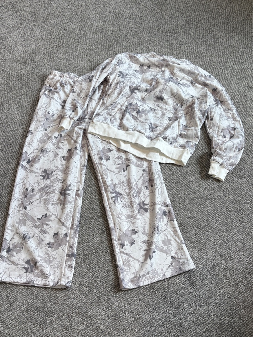 Neutral Camo Print Set - Light Gray